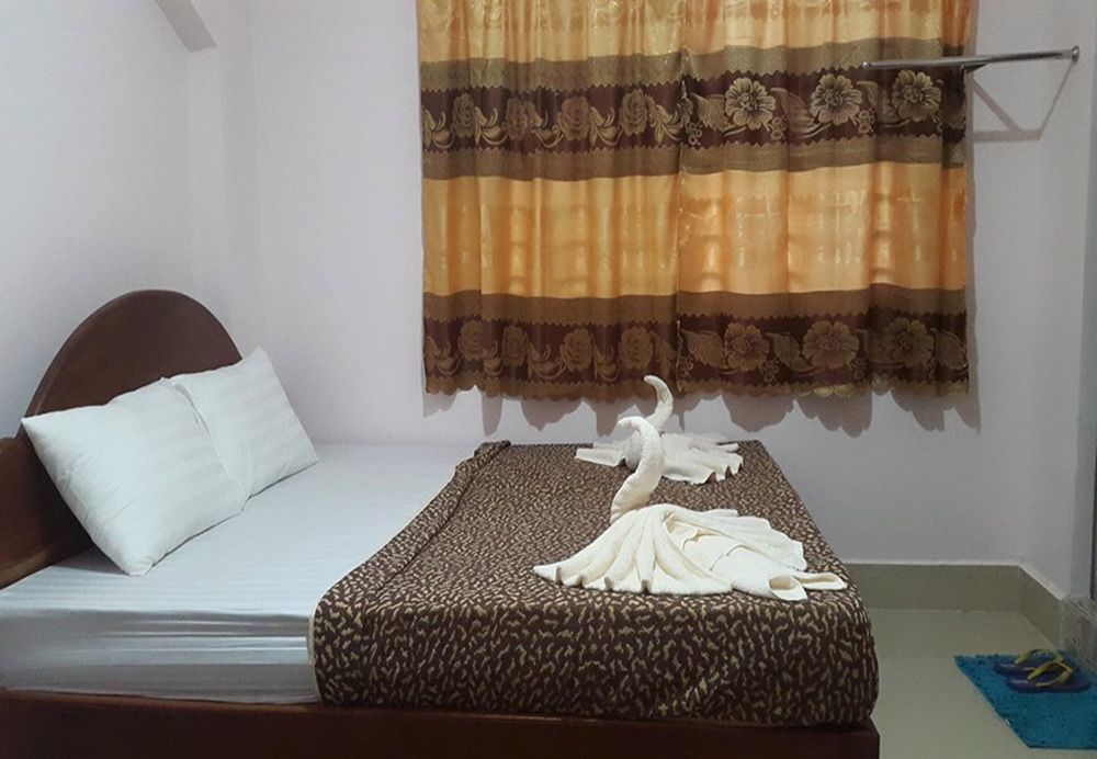 First Hotel Battambang Exterior photo
