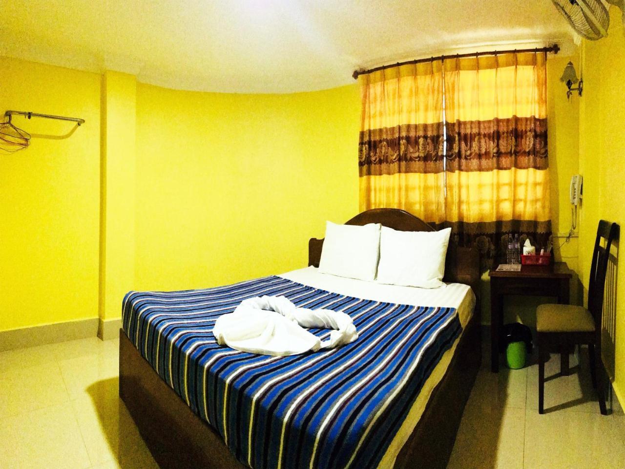 First Hotel Battambang Exterior photo